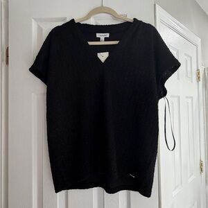 T.J.Maxx Black Short Sleeve V-Neck Knit Top